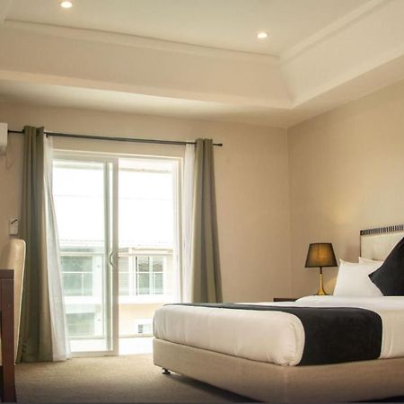 Royal Ambassador Hotel Harbel Luaran gambar