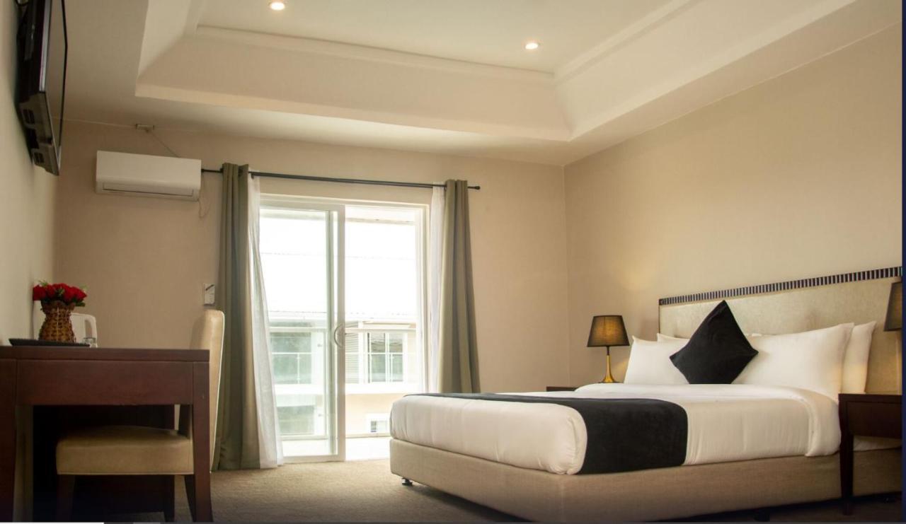 Royal Ambassador Hotel Harbel Luaran gambar